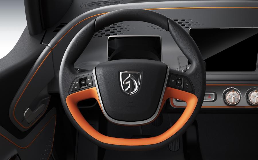 Панель приборов Baojun E100 2017 года  (фото 7 из 13)